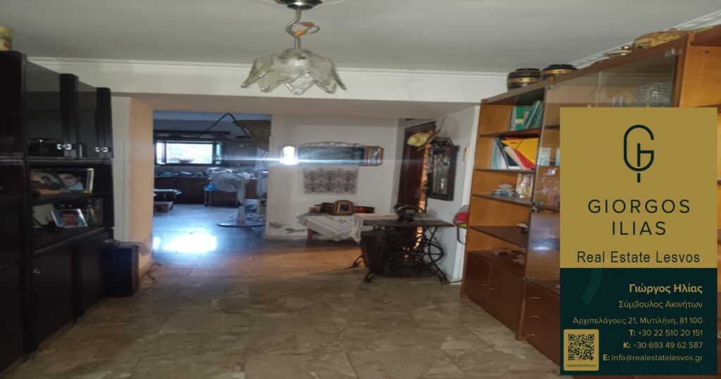 Πωλείται Τριώροφη Μονοκατοικία 220τ.μ. Καμάρες Μυτιλήνης (4348)